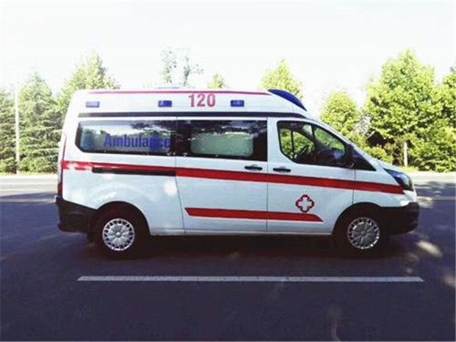 苍梧救护车出租服务案例6