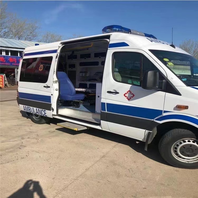 苍梧私人长途救护车出租转院回家